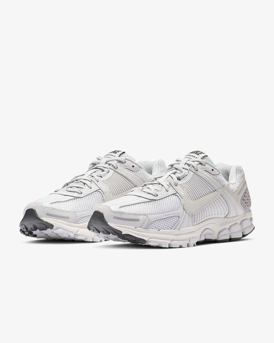 Nike Vomero 5