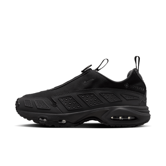 NIKE Air Max Sunder Black and Dark Smoke Grey